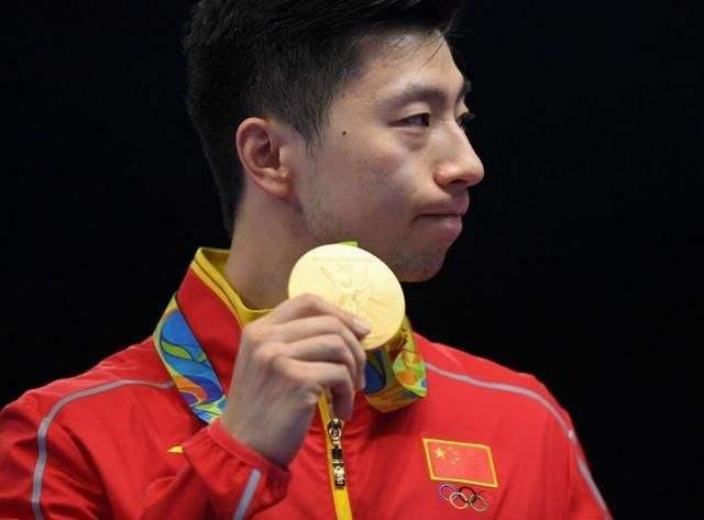 牢牢控制了 牢牢控制了