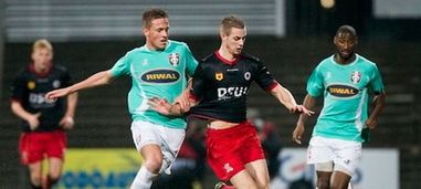 据了主导地 据了主导地