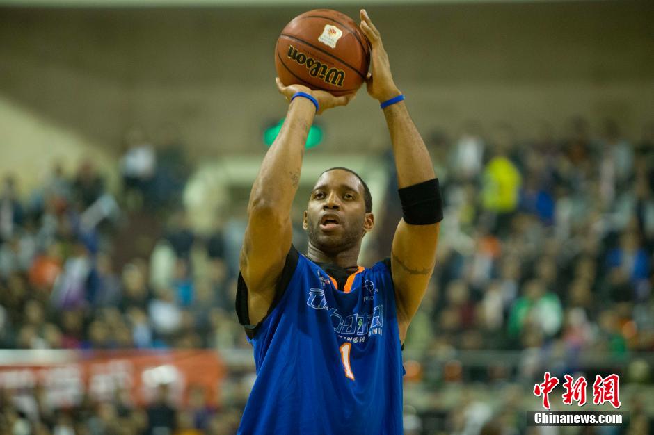 激烈且引人 激烈且引人