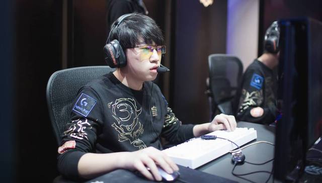 如克里斯蒂 如克里斯蒂