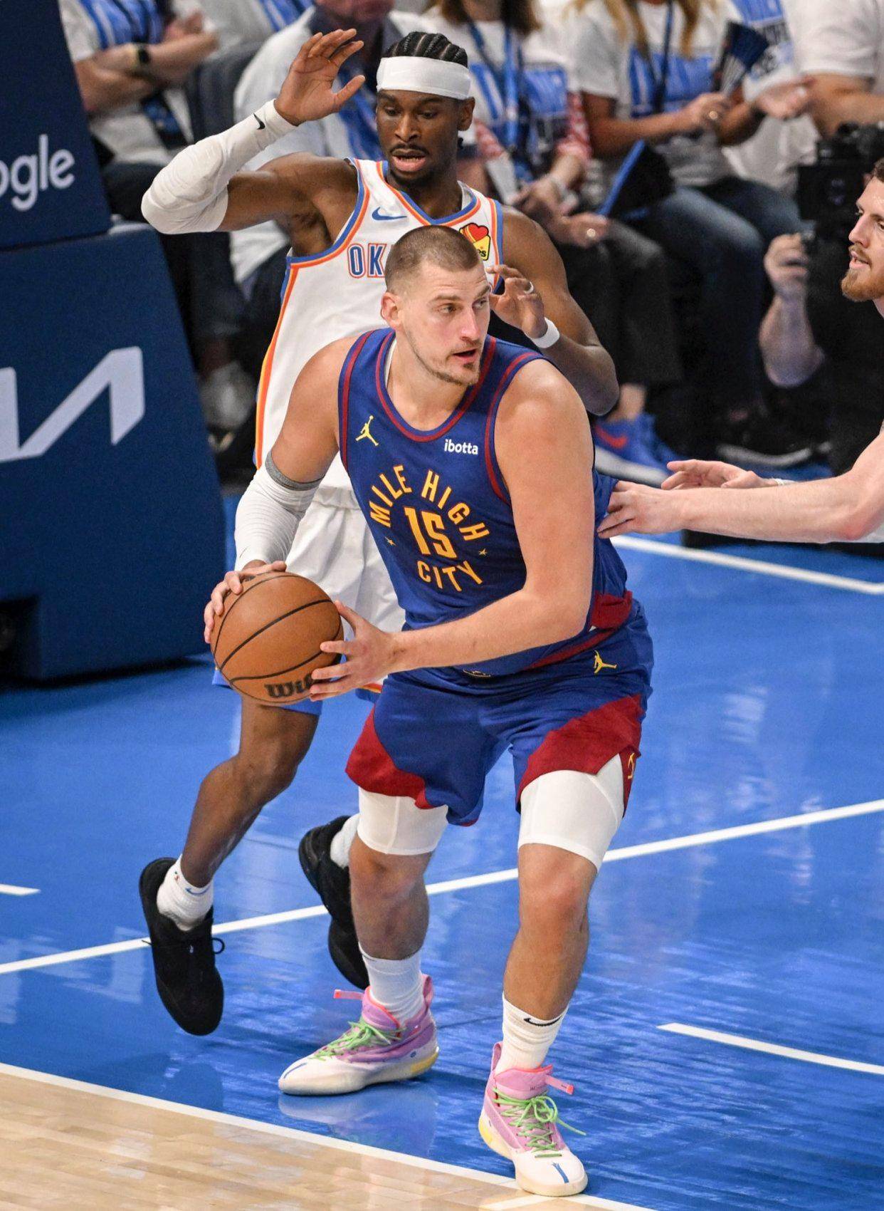 队配合不断 队配合不断