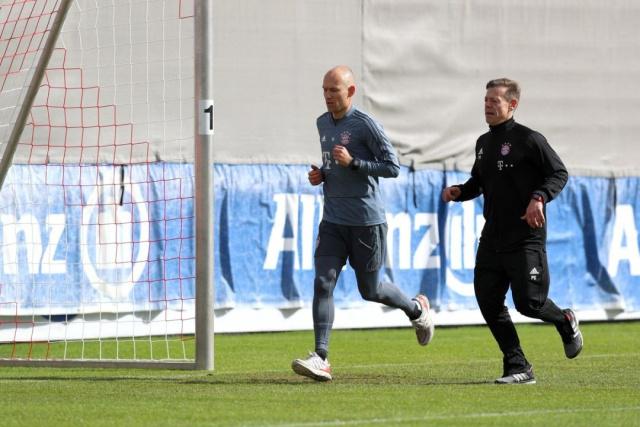 也让国内足 也让国内足